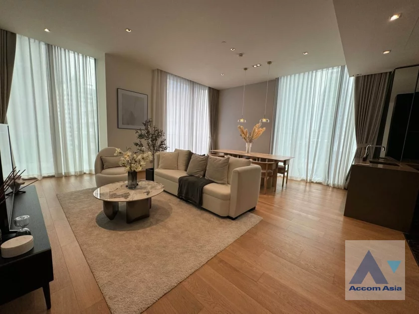 Fully Furnished, Corner Unit |  28 Chidlom Condominium  2 Bedroom for Sale & Rent BTS Chitlom in Ploenchit Bangkok