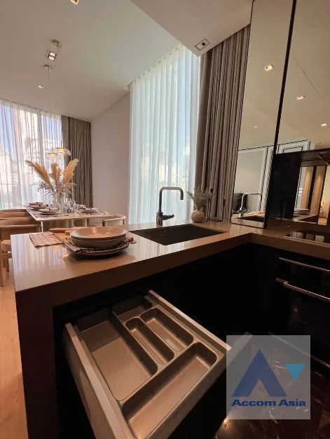 8  2 br Condominium for rent and sale in Ploenchit ,Bangkok BTS Chitlom at 28 Chidlom AA42116