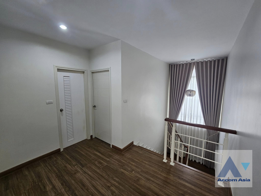 7  4 br House For Rent in Pattanakarn ,Bangkok ARL Ban Thap Chang at H-CAPE Serene Bangna-Sukaphiban 2 AA42350