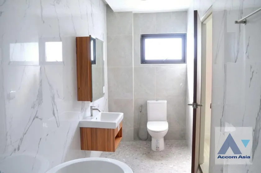 14  5 br House For Rent in Sukhumvit ,Bangkok BTS Thong Lo AA42764