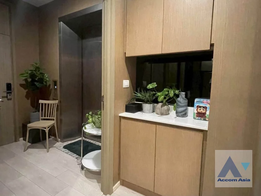 7  2 br Condominium For Rent in Ploenchit ,Bangkok BTS Ploenchit at Noble Ploenchit AA42813