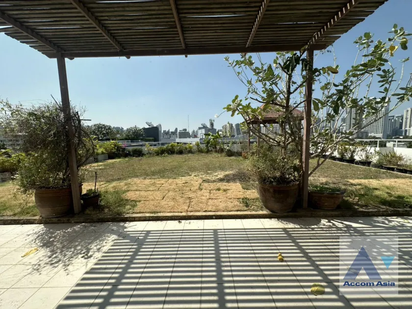 Huge Terrace, Penthouse, Pet friendly apartment for rent in Sukhumvit at Ideal Apartment For Big Family - Unit starts 280 SQ.M., Bangkok Code AA42825