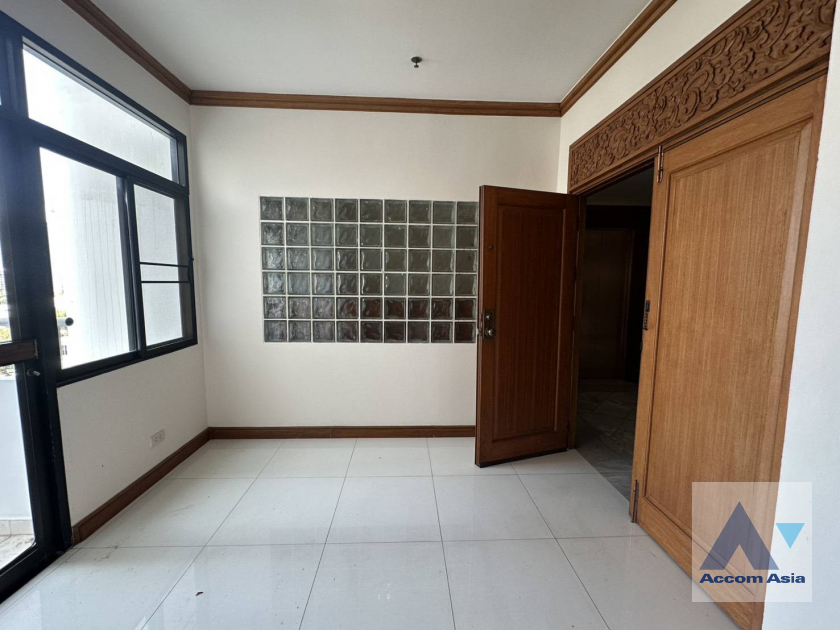 27  5 br Apartment For Rent in Sukhumvit ,Bangkok BTS Thong Lo at Ideal Apartment For Big Family - Unit starts 280 SQ.M. AA42825