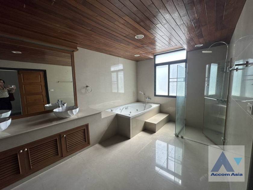 13  5 br Apartment For Rent in Sukhumvit ,Bangkok BTS Thong Lo at Ideal Apartment For Big Family - Unit starts 280 SQ.M. AA42825