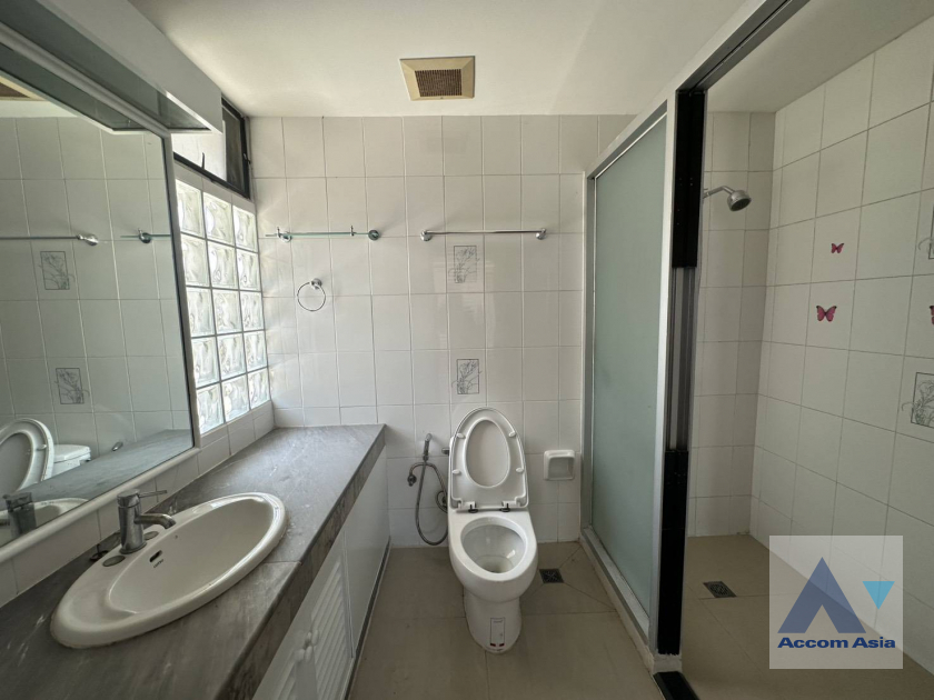 25  5 br Apartment For Rent in Sukhumvit ,Bangkok BTS Thong Lo at Ideal Apartment For Big Family - Unit starts 280 SQ.M. AA42825