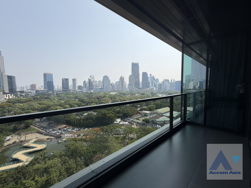 11  1 br Condominium For Rent in Ploenchit ,Bangkok BTS Ploenchit at Sindhorn Tonson AA42868