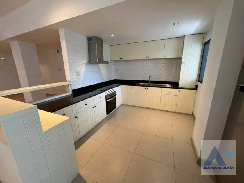 12  3 br Apartment for rent and sale in Sukhumvit ,Bangkok BTS Asok - MRT Sukhumvit at Newly Renovated AA42873