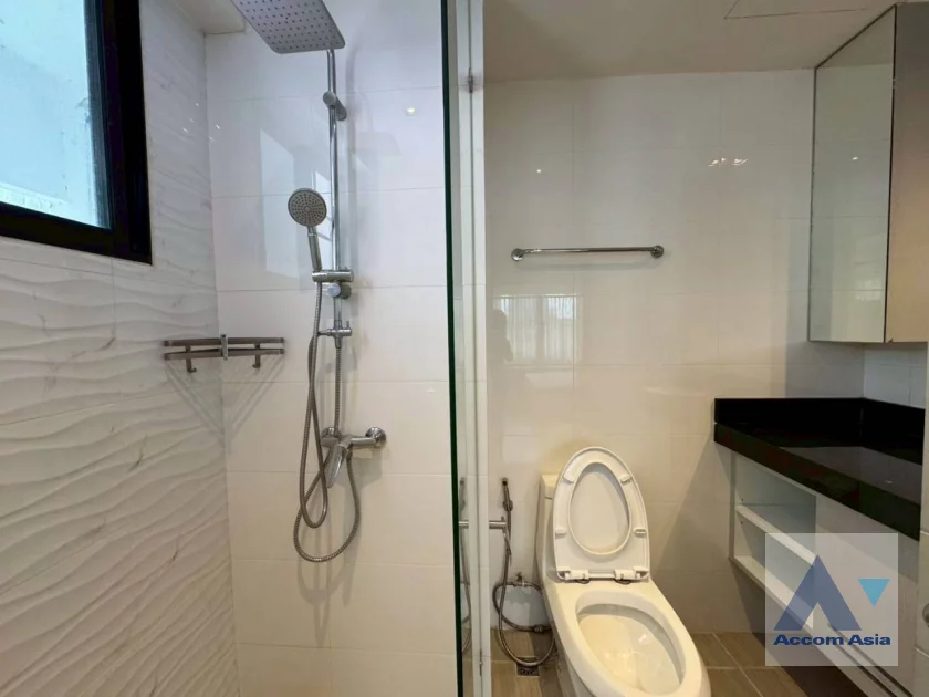 23  3 br Apartment for rent and sale in Sukhumvit ,Bangkok BTS Asok - MRT Sukhumvit at Newly Renovated AA42873