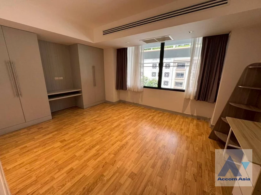 20  3 br Apartment for rent and sale in Sukhumvit ,Bangkok BTS Asok - MRT Sukhumvit at Newly Renovated AA42873