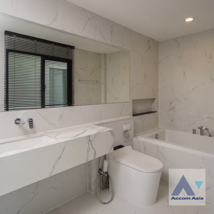 18  2 br House For Rent in Sukhumvit ,Bangkok BTS On Nut at Baan Klang Muang CLASSE Sukhumvit 77 AA42955