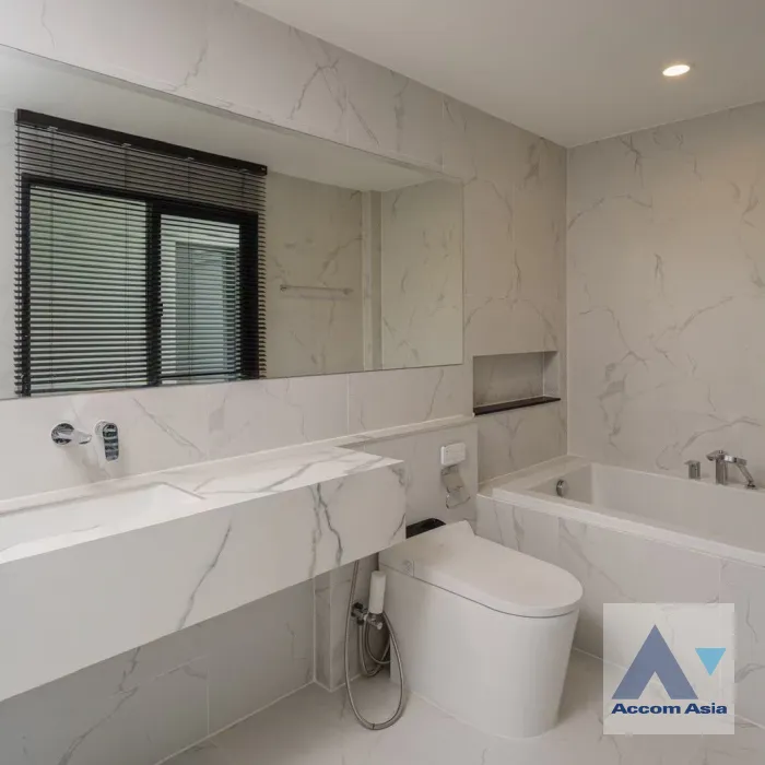18  2 br House for rent and sale in Sukhumvit ,Bangkok BTS On Nut at Baan Klang Muang CLASSE Sukhumvit 77 AA42955