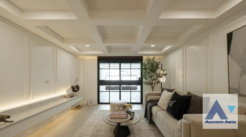 Moo Baan Klongtan Nivet Townhouse  3 Bedroom for Sale & Rent BTS Phra khanong in Sukhumvit Bangkok