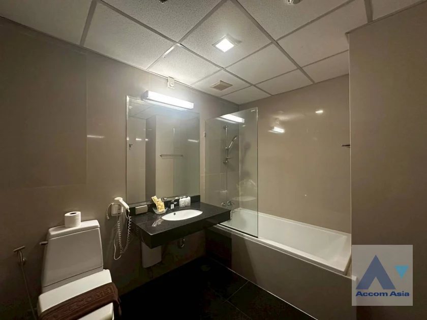 10  1 br Apartment For Rent in Sukhumvit ,Bangkok BTS Ekkamai at Low Rise Residence AA43176