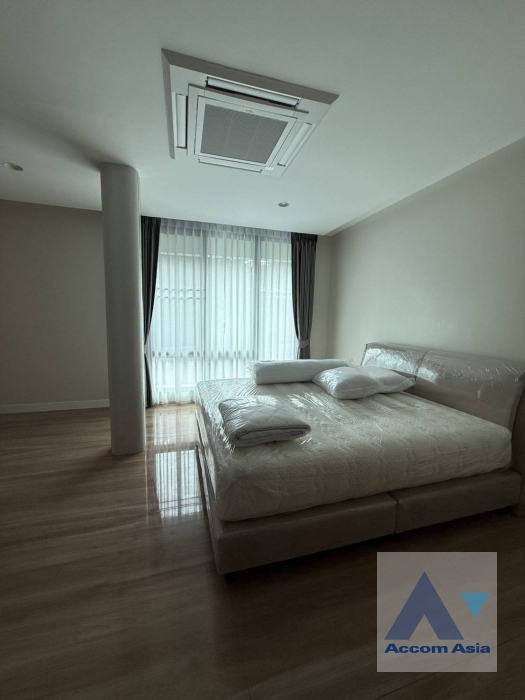  1  4 br Townhouse For Rent in Sukhumvit ,Bangkok BTS Phrom Phong at KLANG Nivas AA43548