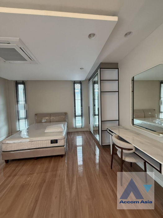 5  4 br Townhouse For Rent in Sukhumvit ,Bangkok BTS Phrom Phong at KLANG Nivas AA43548