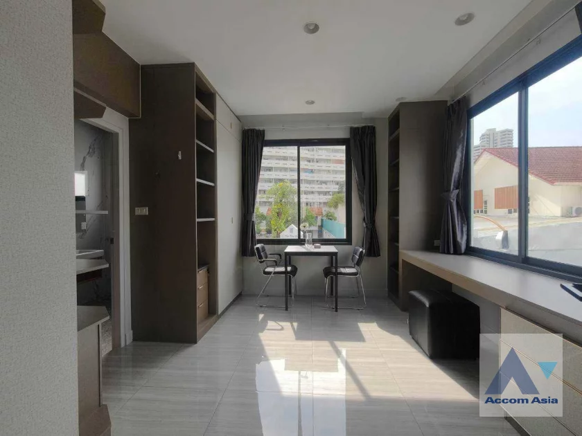 16  5 br House For Rent in Sukhumvit ,Bangkok BTS Thong Lo AA43569