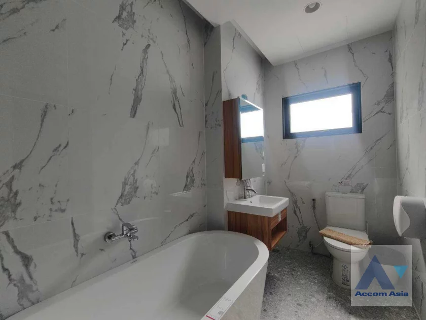 33  5 br House For Rent in Sukhumvit ,Bangkok BTS Thong Lo AA43569