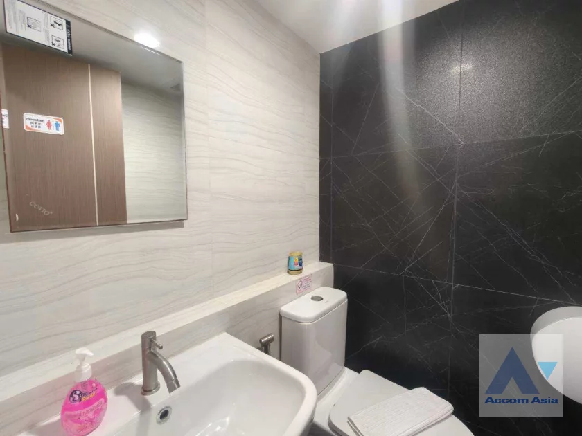 32  5 br House For Rent in Sukhumvit ,Bangkok BTS Thong Lo AA43569
