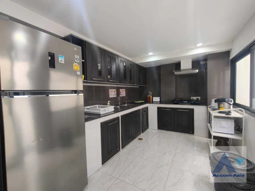 7  5 br House For Rent in Sukhumvit ,Bangkok BTS Thong Lo AA43569