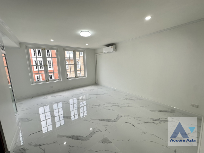 21  4 br Townhouse for rent and sale in Sathorn ,Bangkok MRT Khlong Toei - MRT Lumphini at Yenakart Residence AA43570