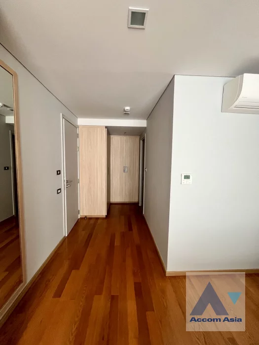 5  2 br Apartment For Rent in Sukhumvit ,Bangkok BTS Asok at Comfortable of Living Space AA43576