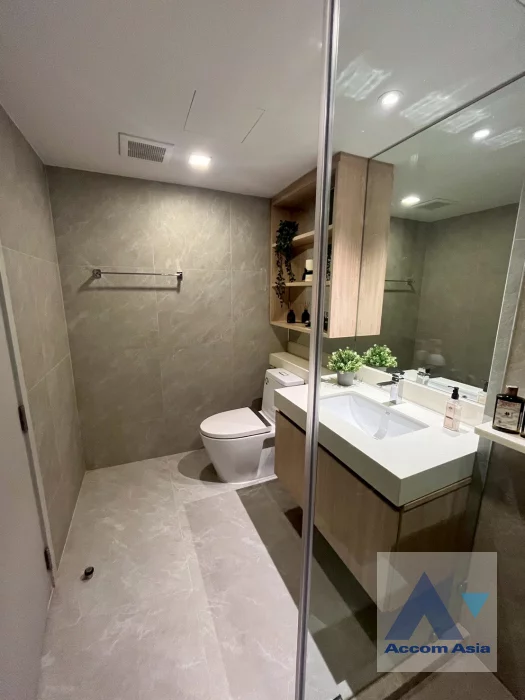 12  2 br Apartment For Rent in Sukhumvit ,Bangkok BTS Asok at Comfortable of Living Space AA43576