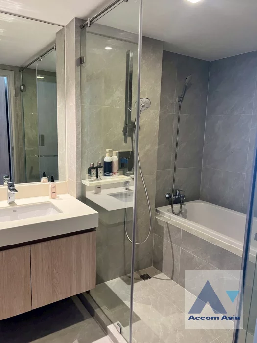 11  2 br Apartment For Rent in Sukhumvit ,Bangkok BTS Asok at Comfortable of Living Space AA43576