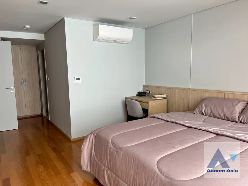6  2 br Apartment For Rent in Sukhumvit ,Bangkok BTS Asok at Comfortable of Living Space AA43576
