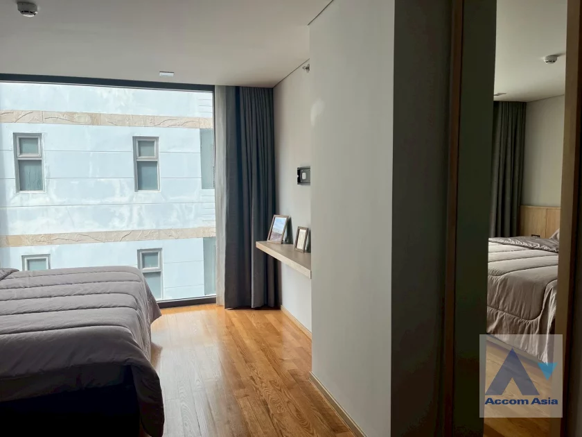 8  2 br Apartment For Rent in Sukhumvit ,Bangkok BTS Asok at Comfortable of Living Space AA43576