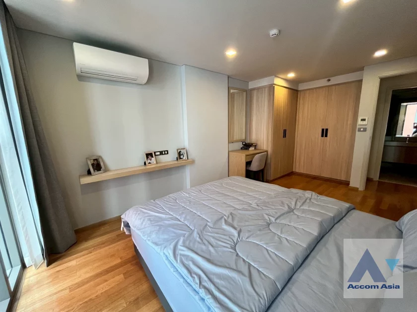 10  2 br Apartment For Rent in Sukhumvit ,Bangkok BTS Asok at Comfortable of Living Space AA43576