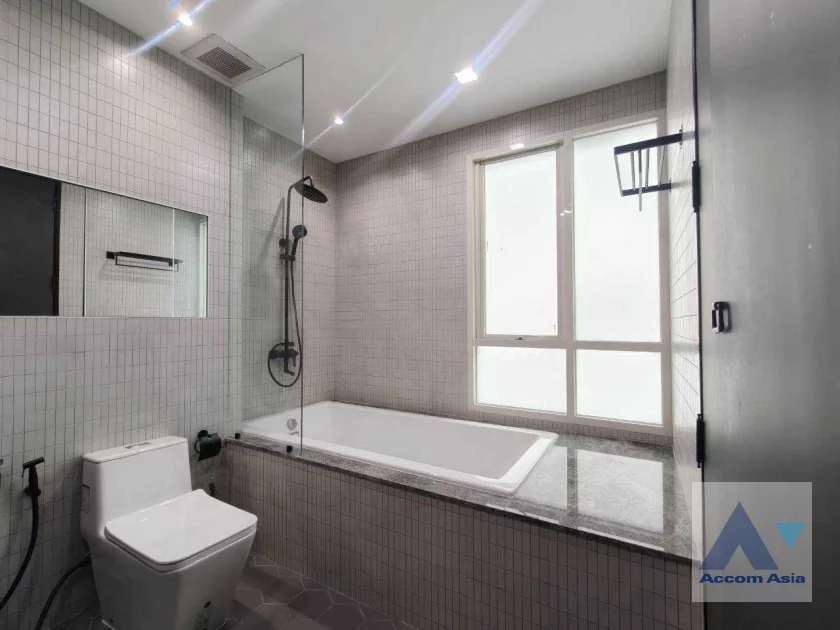 16  2 br Condominium for rent and sale in Ploenchit ,Bangkok BTS Chitlom at The Address Chidlom AA43948