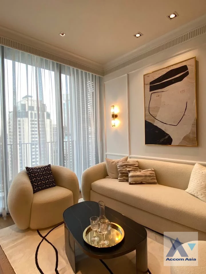 unitLuxury |  1 Bedroom  Condominium For Rent in Ploenchit, Bangkok  near BTS Chitlom (AA43971)