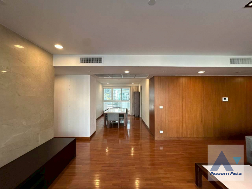  1  3 br Apartment For Rent in Sukhumvit ,Bangkok BTS Ratchadamri at Spacious Living in Asoke – 220 SQ.M. Up AA44179