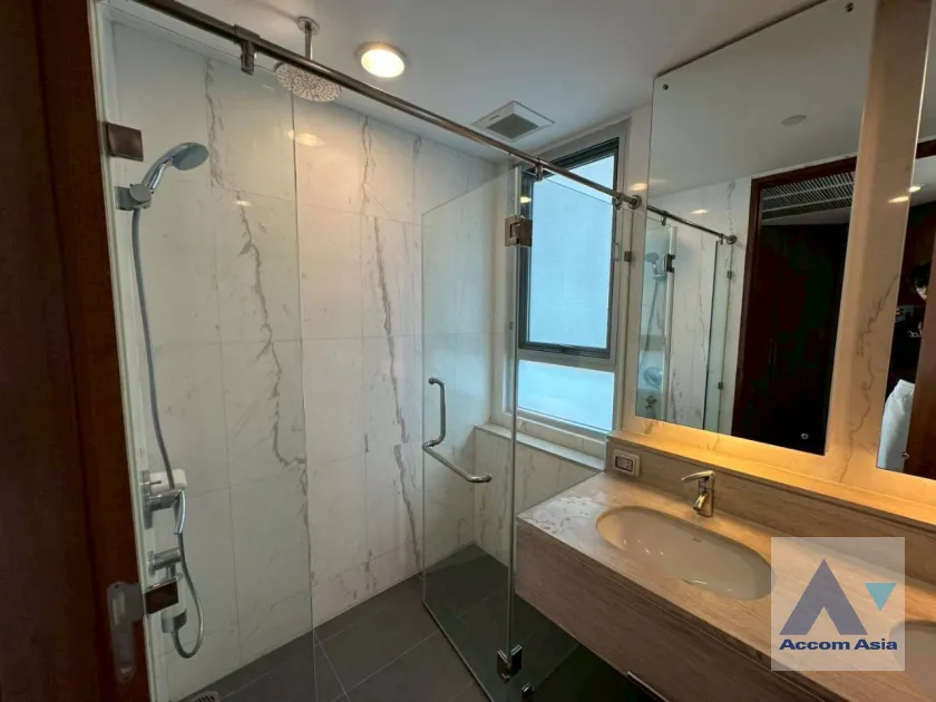 19  3 br Apartment For Rent in Sukhumvit ,Bangkok BTS Asok at Spacious Living in Asoke220 SQ.M. Up AA44179