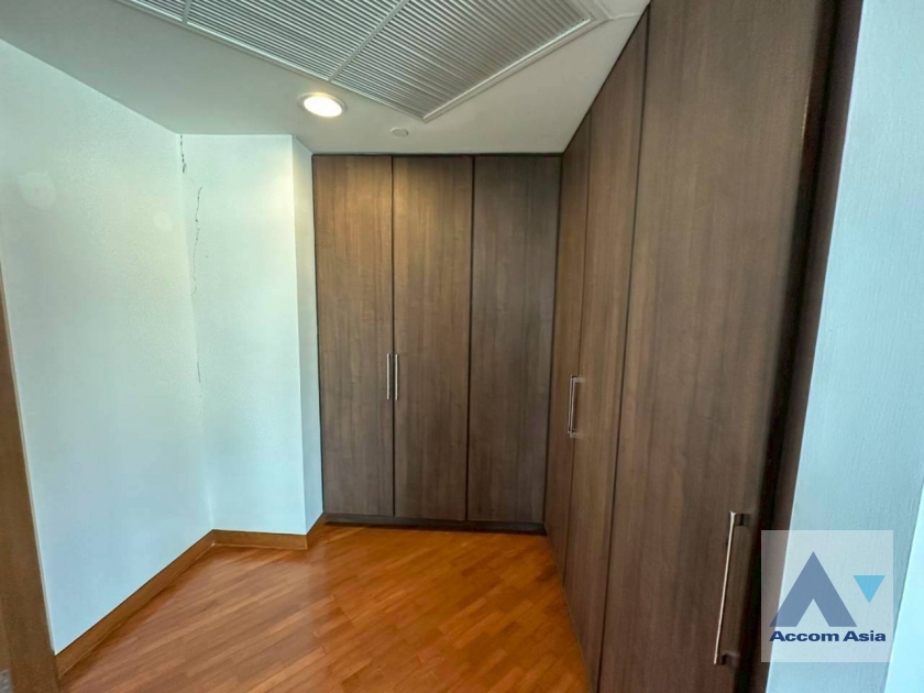 14  3 br Apartment For Rent in Sukhumvit ,Bangkok BTS Ratchadamri at Spacious Living in Asoke – 220 SQ.M. Up AA44179