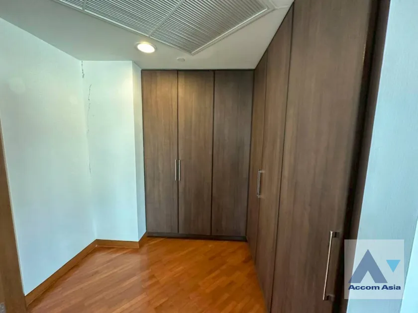 14  3 br Apartment For Rent in Sukhumvit ,Bangkok BTS Asok at Spacious Living in Asoke220 SQ.M. Up AA44179