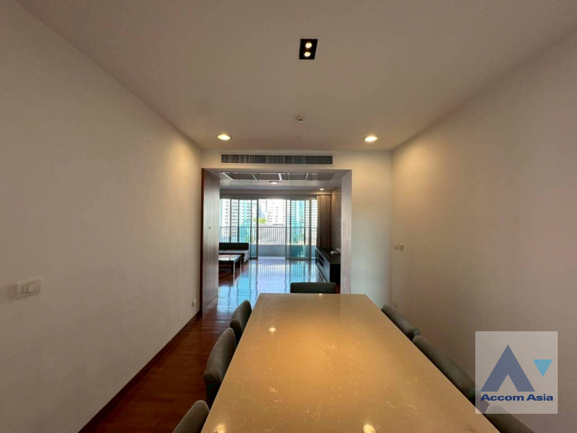 5  3 br Apartment For Rent in Sukhumvit ,Bangkok BTS Ratchadamri at Spacious Living in Asoke – 220 SQ.M. Up AA44179
