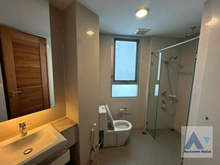 21  3 br Apartment For Rent in Sukhumvit ,Bangkok BTS Asok at Spacious Living in Asoke220 SQ.M. Up AA44179