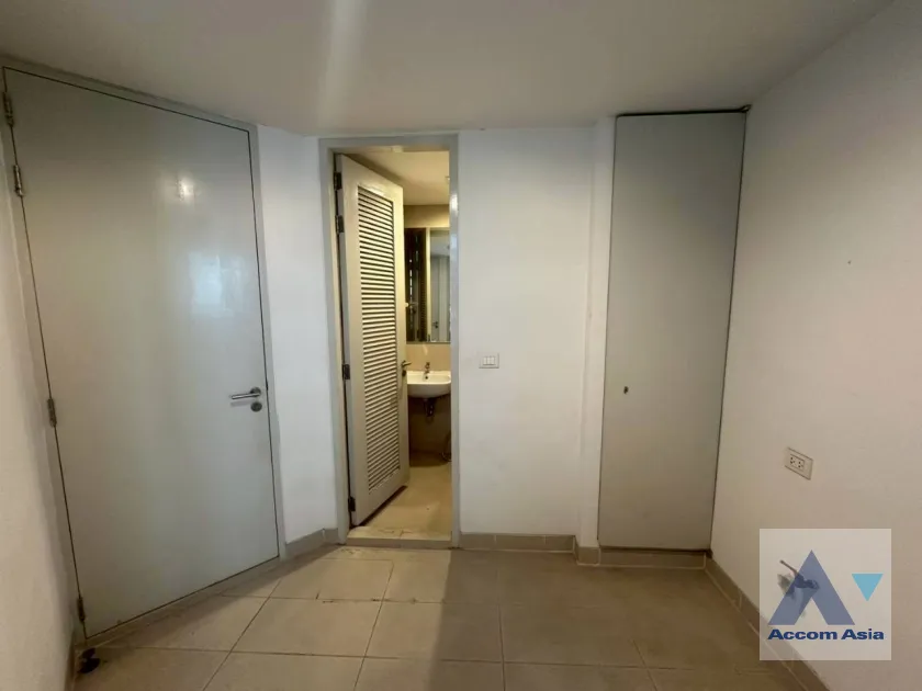 15  3 br Apartment For Rent in Sukhumvit ,Bangkok BTS Asok at Spacious Living in Asoke220 SQ.M. Up AA44179
