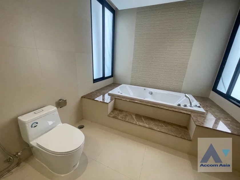 21  4 br Apartment For Rent in Sukhumvit ,Bangkok BTS Phrom Phong at Fully Facilities AA44235
