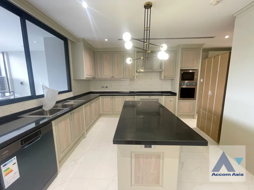9  4 br Apartment For Rent in Sukhumvit ,Bangkok BTS Phrom Phong at Fully Facilities AA44235