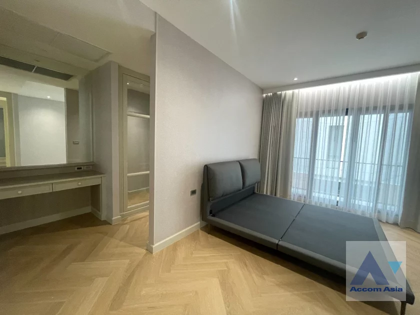16  4 br Apartment For Rent in Sukhumvit ,Bangkok BTS Phrom Phong at Fully Facilities AA44235