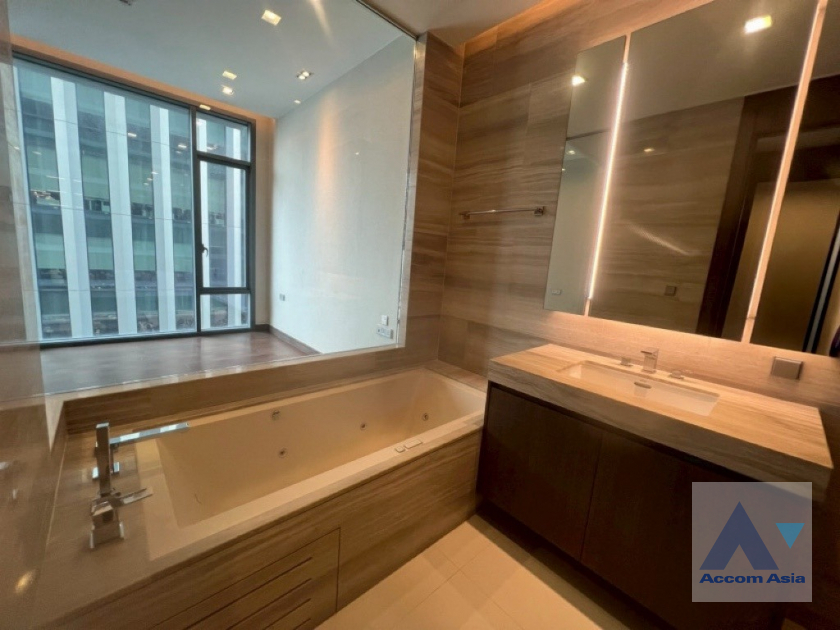 14  2 br Condominium For Sale in Sukhumvit ,Bangkok BTS Nana at Q1 Sukhumvit AA44263
