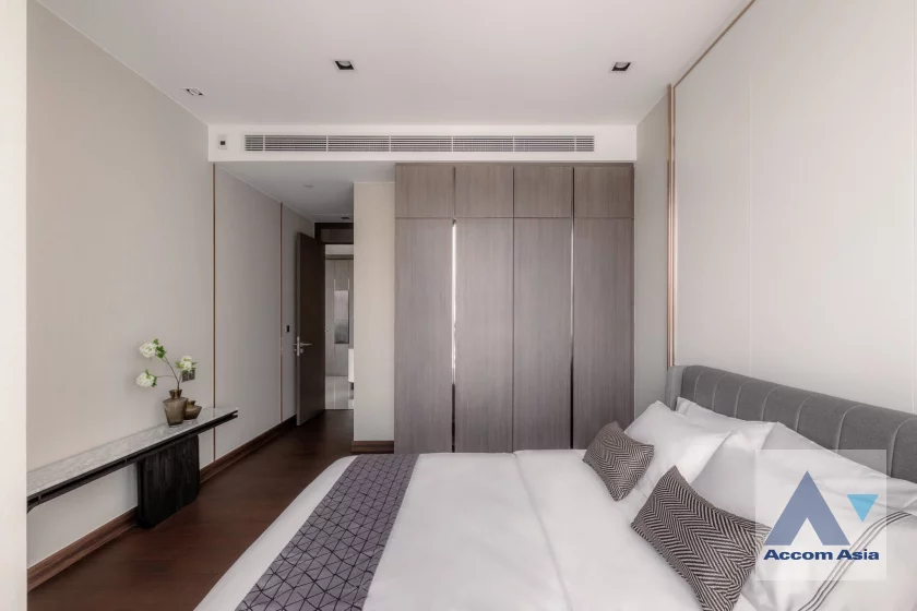 12  2 br Condominium for rent and sale in Sukhumvit ,Bangkok BTS Nana at Q1 Sukhumvit AA44271