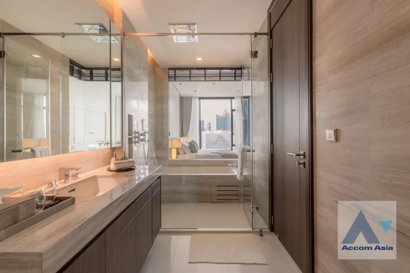 6  2 br Condominium for rent and sale in Sukhumvit ,Bangkok BTS Nana at Q1 Sukhumvit AA44271