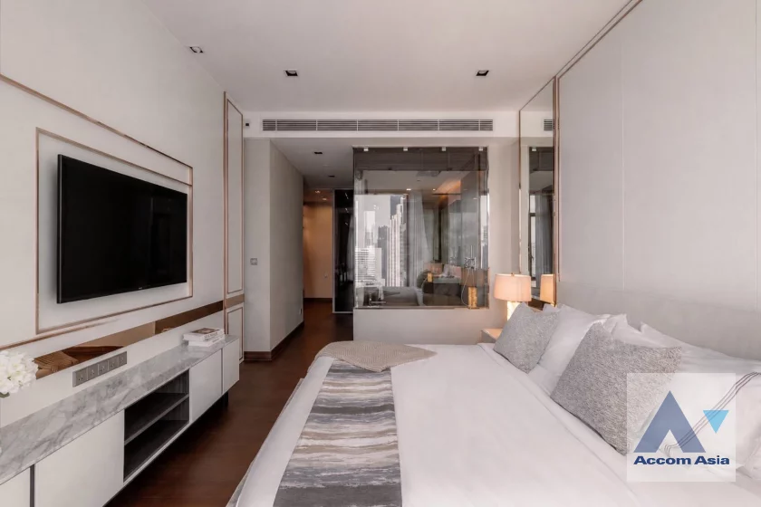 9  2 br Condominium for rent and sale in Sukhumvit ,Bangkok BTS Nana at Q1 Sukhumvit AA44271