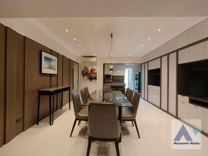 6  3 br Condominium for rent and sale in Sukhumvit ,Bangkok BTS Phrom Phong at Royal Castle Sukhumvit 39 AA44283