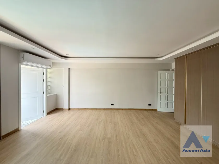 25  4 br Townhouse for rent and sale in Sukhumvit ,Bangkok BTS Phra khanong at Regent 71 AA44324