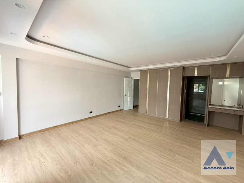 29  4 br Townhouse For Rent in Sukhumvit ,Bangkok BTS Phra khanong at Regent 71 AA44324