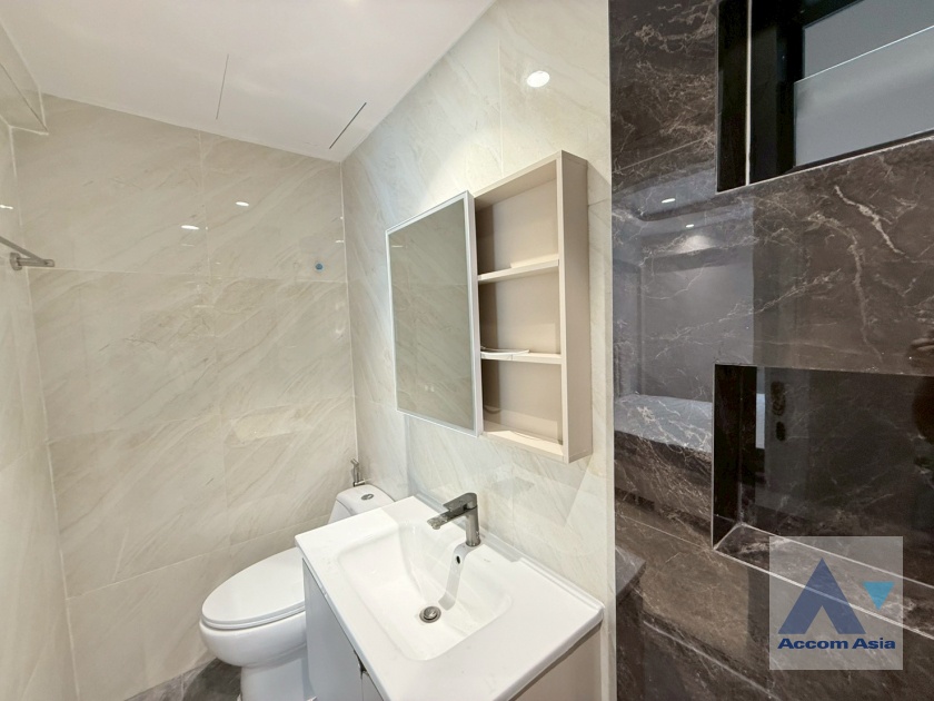 31  4 br Townhouse For Rent in Sukhumvit ,Bangkok BTS Phra khanong at Regent 71 AA44324